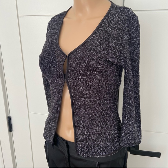 Guess Open Front Metallic Top size medium - Picture 3 of 7